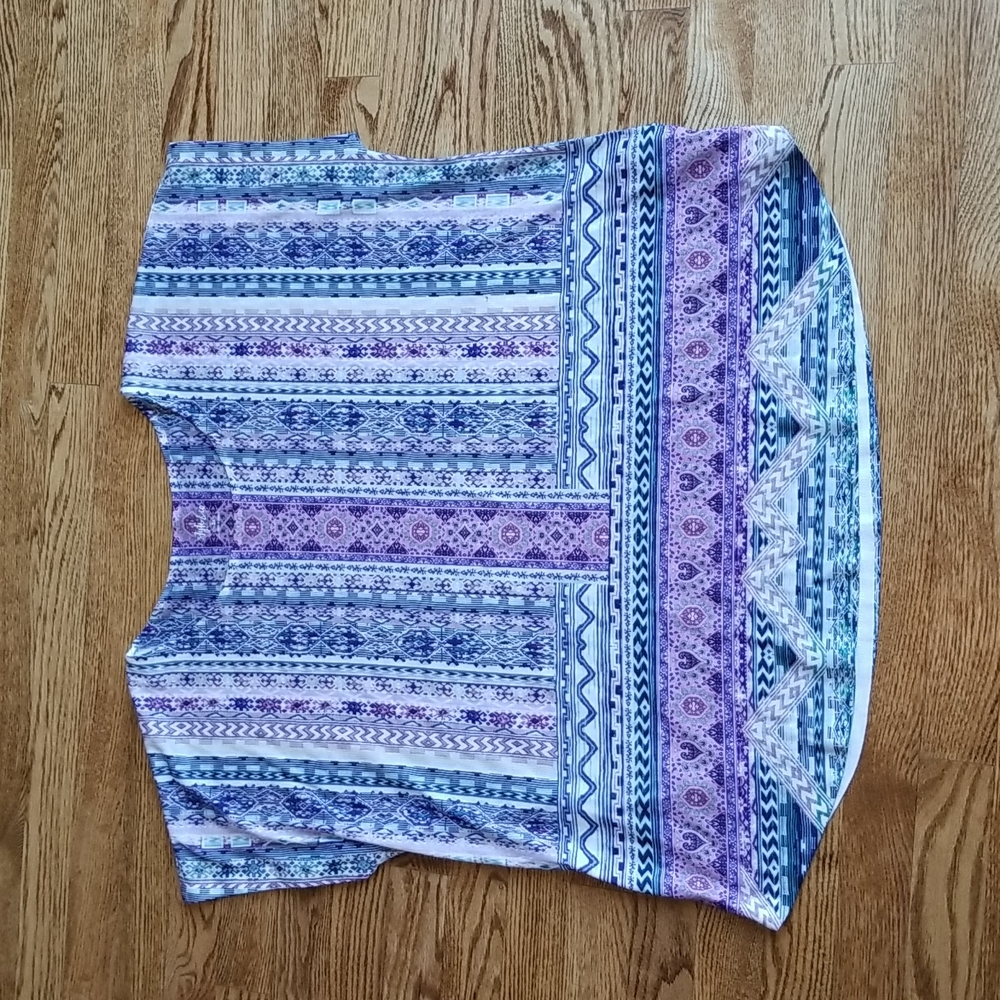 (2X) Style & Co. Patterned 100% Recycled Material Top Summery Colorful